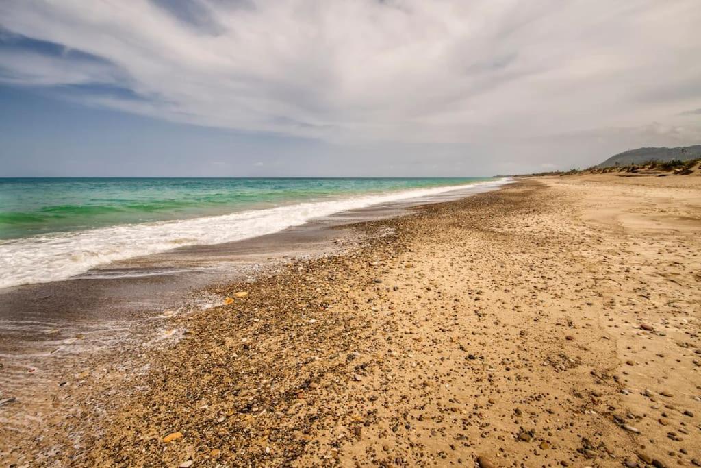 Villa Indipendente Le Coccinelle Beach Mare Piscina A 250 Mt Dal Mare Con Servizio Di Piscina A 400 Mt 12 K Da Cefalu Campofelice Di Roccella Exterior foto
